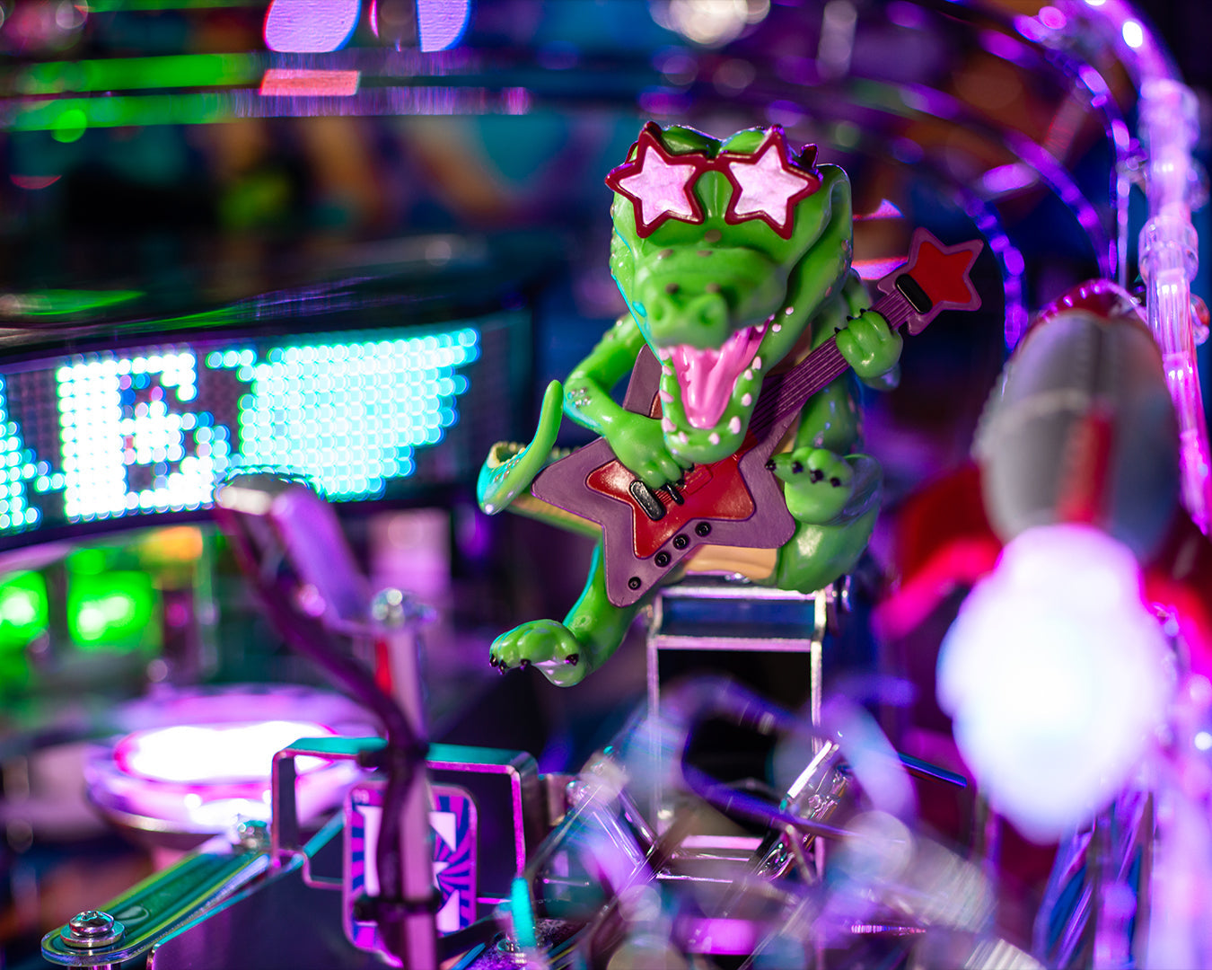 Elton John Pinball Platinum Edition - LittleWonders