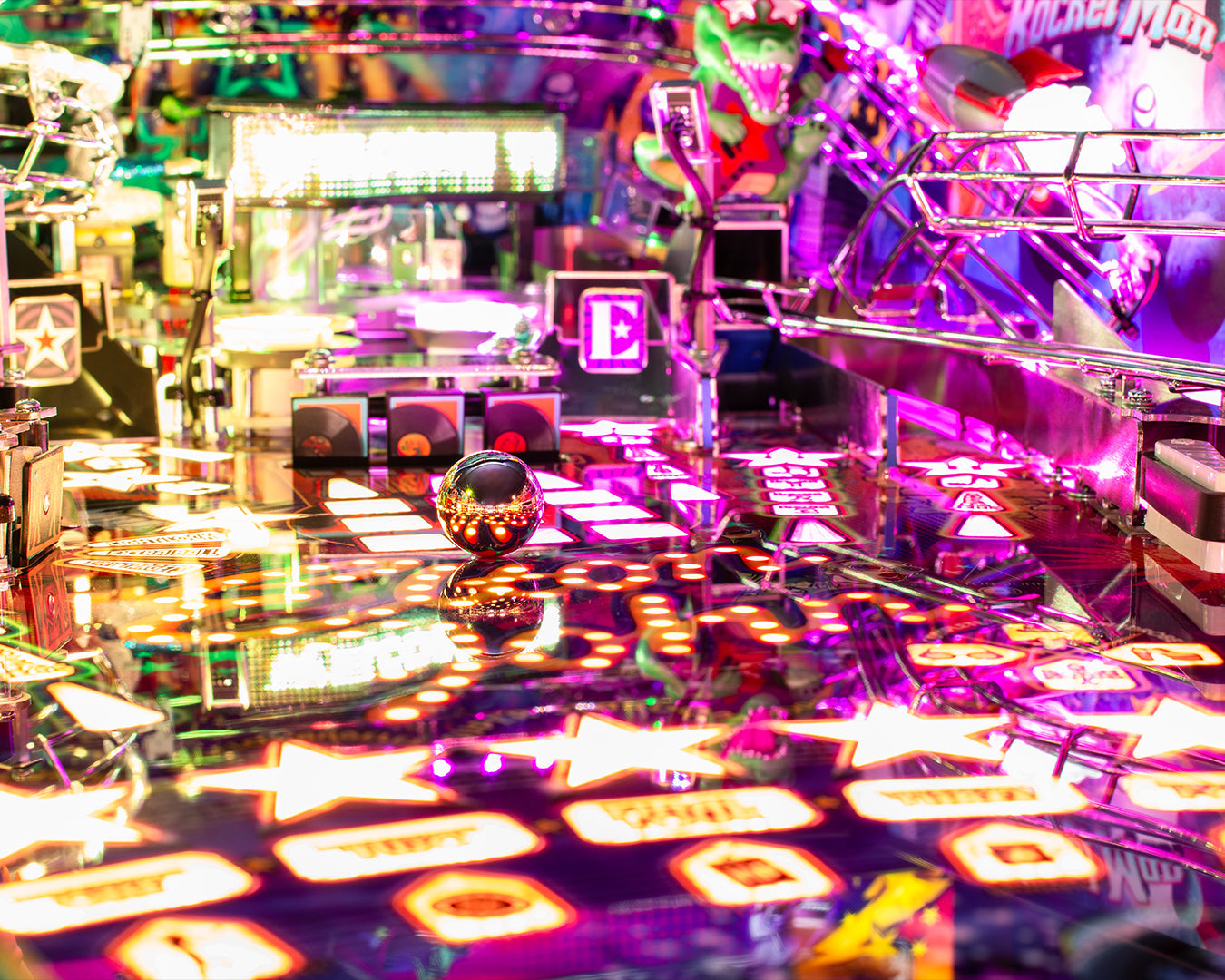 Elton John Pinball Platinum Edition - LittleWonders